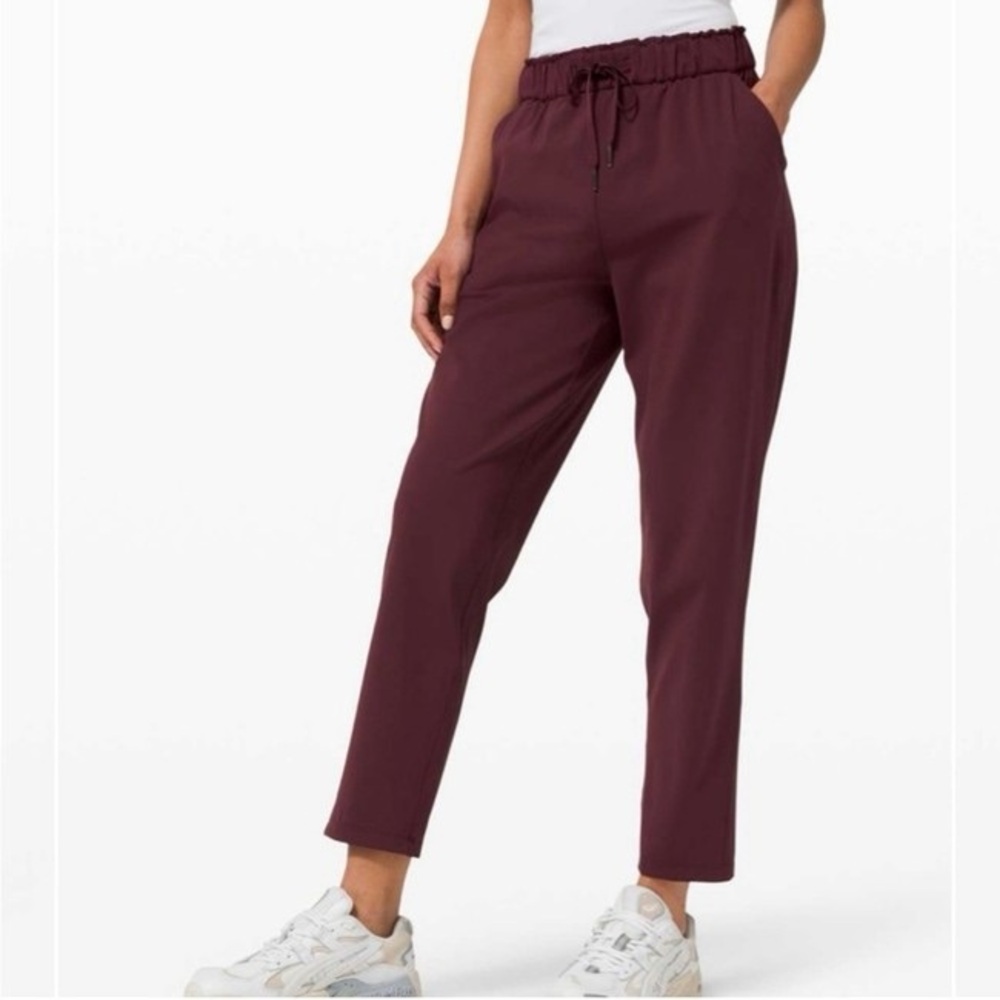 Lululemon High Rise Keep Moving 7/8 Pant in Cassis Merlot